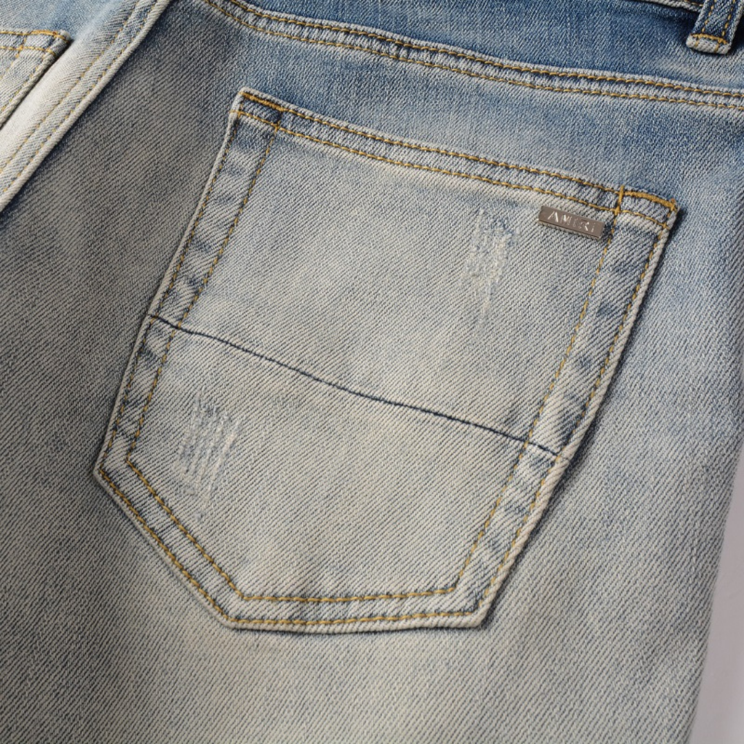 Light Patch Ripped Jeans